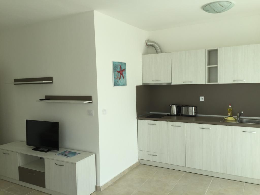 Sea Life Apartments Sinemorets Bagian luar foto