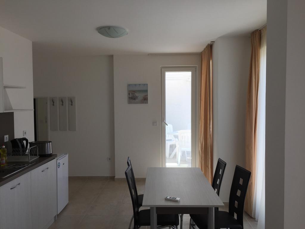 Sea Life Apartments Sinemorets Bagian luar foto