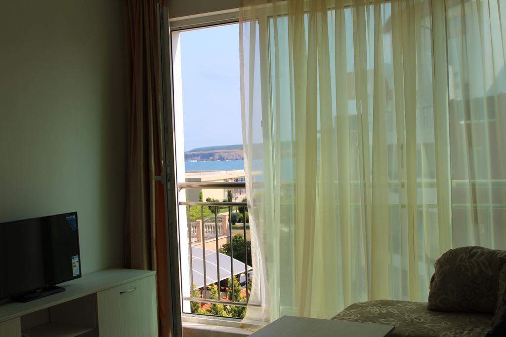 Sea Life Apartments Sinemorets Bagian luar foto