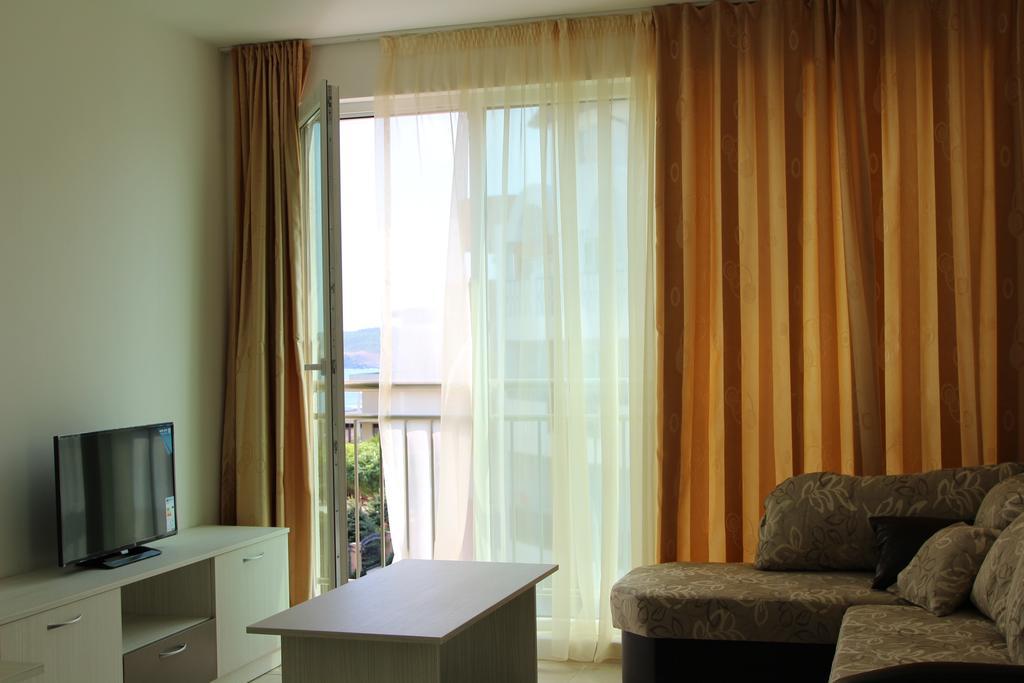 Sea Life Apartments Sinemorets Bagian luar foto