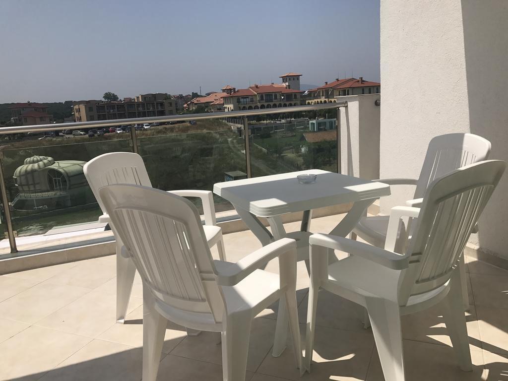 Sea Life Apartments Sinemorets Bagian luar foto