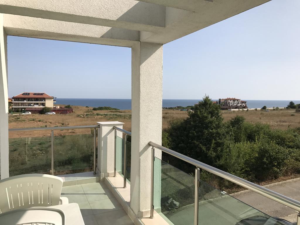 Sea Life Apartments Sinemorets Bagian luar foto