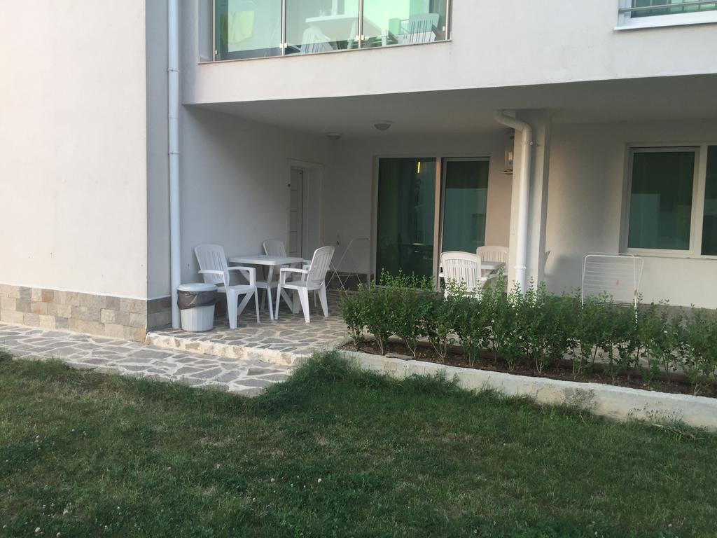 Sea Life Apartments Sinemorets Bagian luar foto