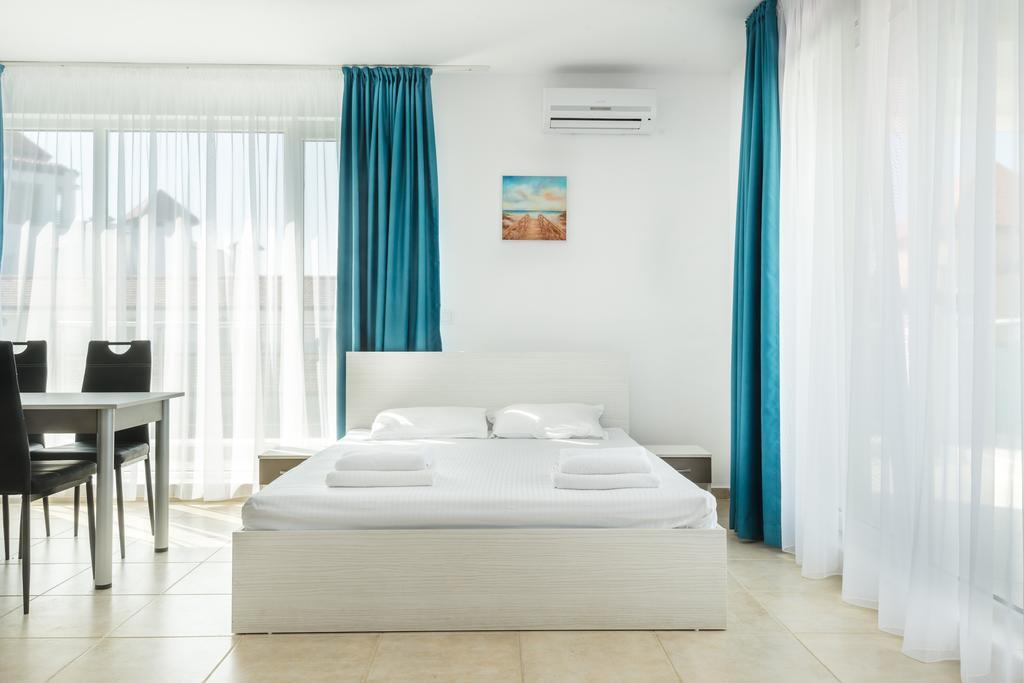 Sea Life Apartments Sinemorets Bagian luar foto