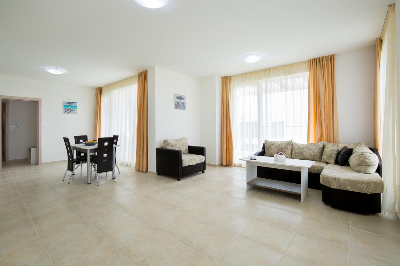 Sea Life Apartments Sinemorets Bagian luar foto