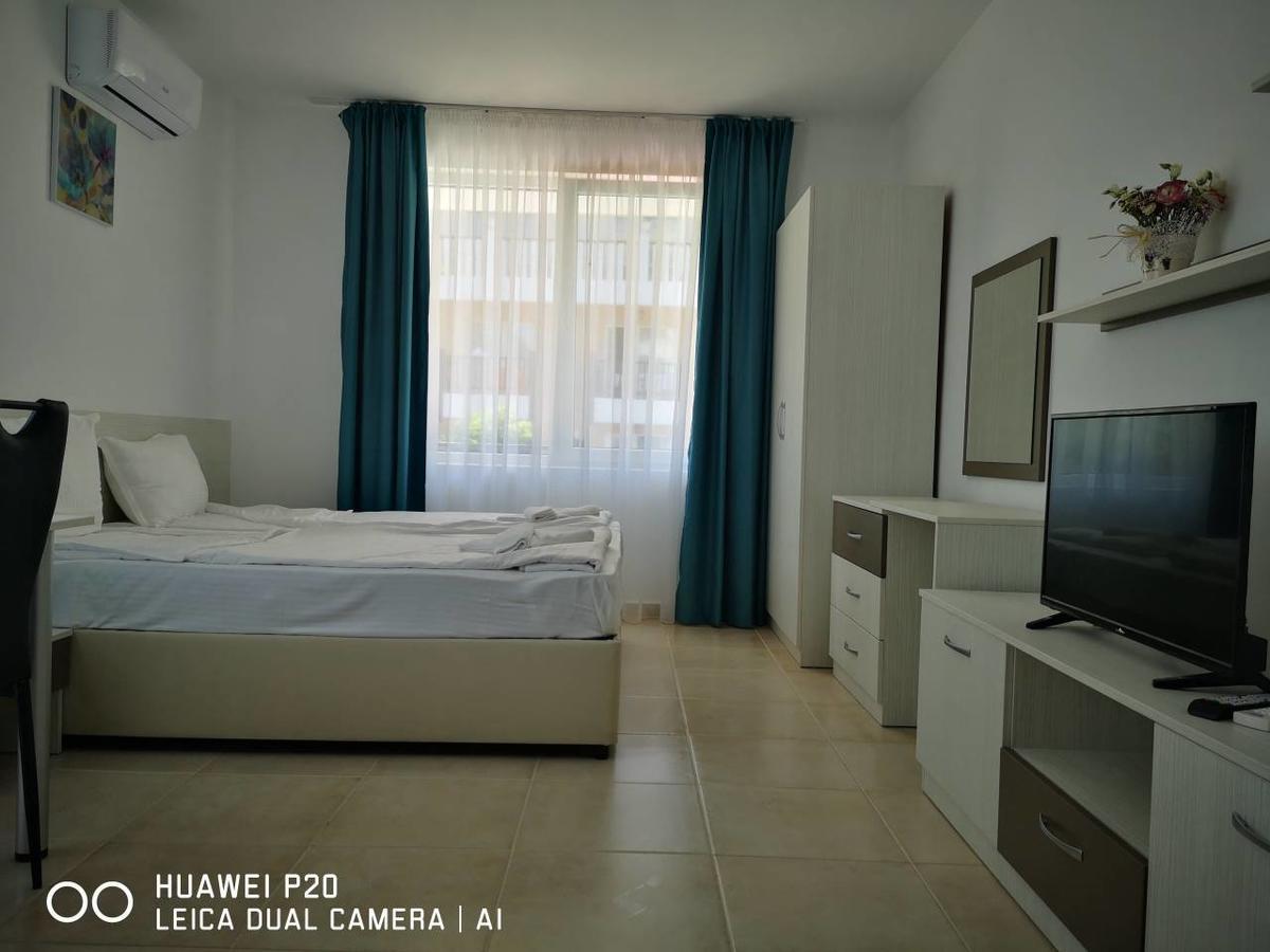 Sea Life Apartments Sinemorets Bagian luar foto